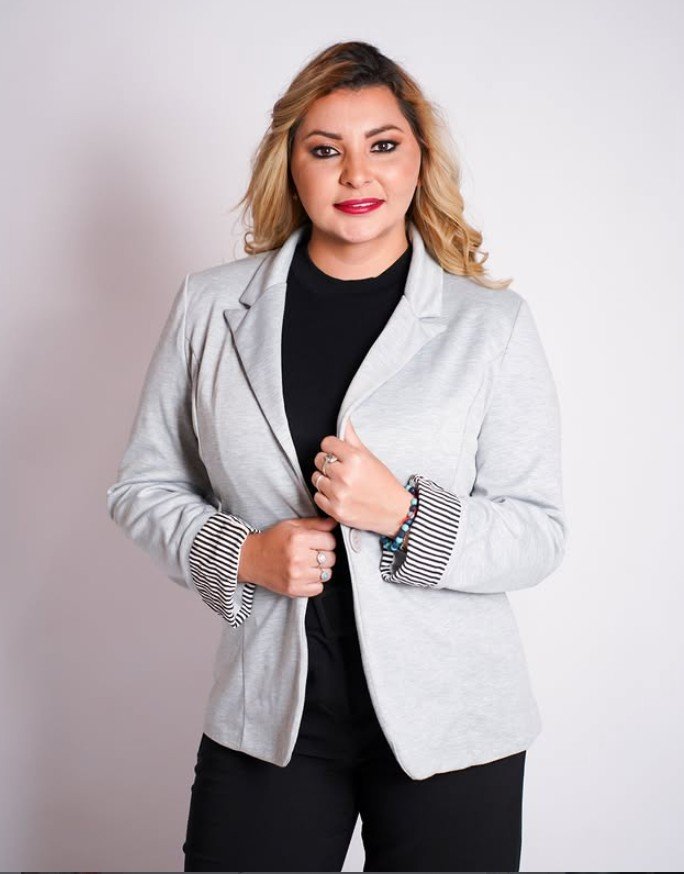 Dra. Carolina Harris